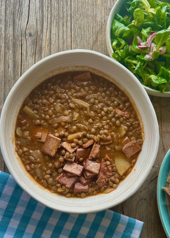 Linseneintopf mit Rotwein-Senf-Tofu - Verein Soja aus Österreich