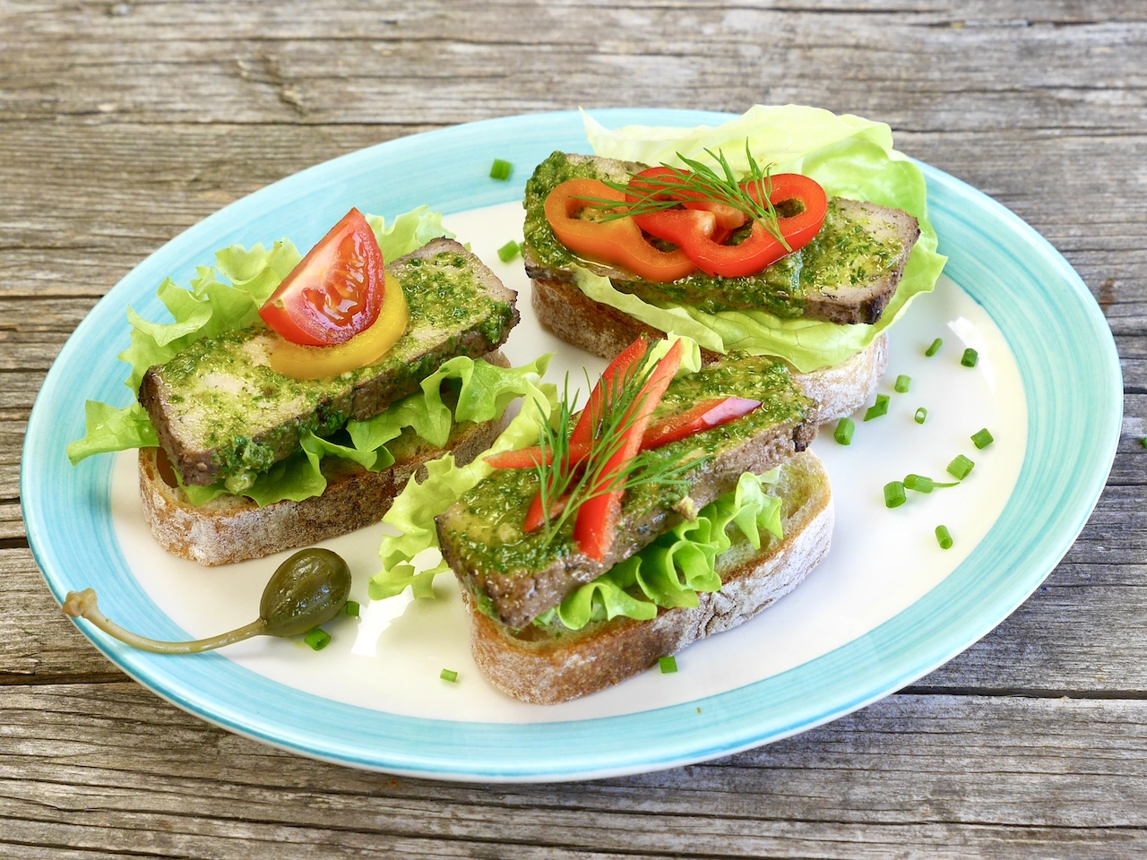 crostini Crostini mit Räuchertofu